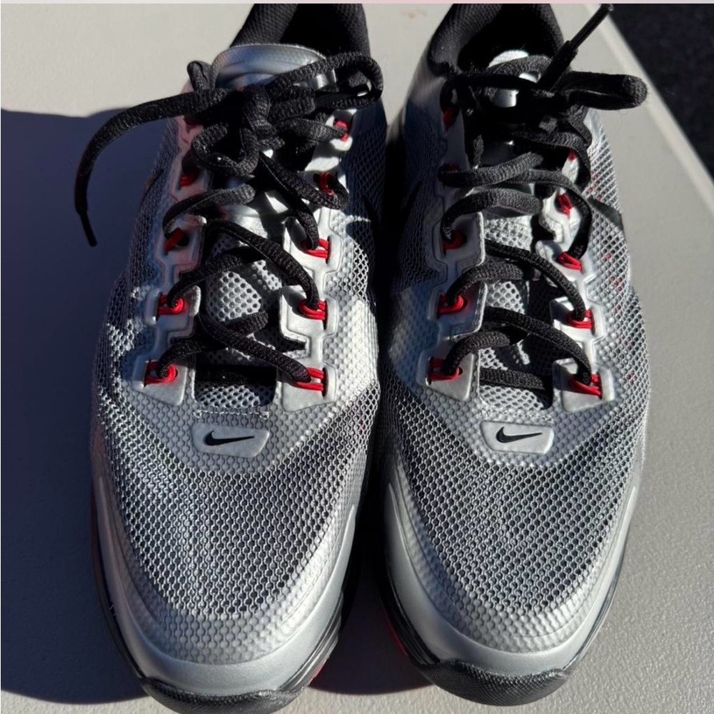 Nike Lunar Men's Gray and Black Athletic Shoes